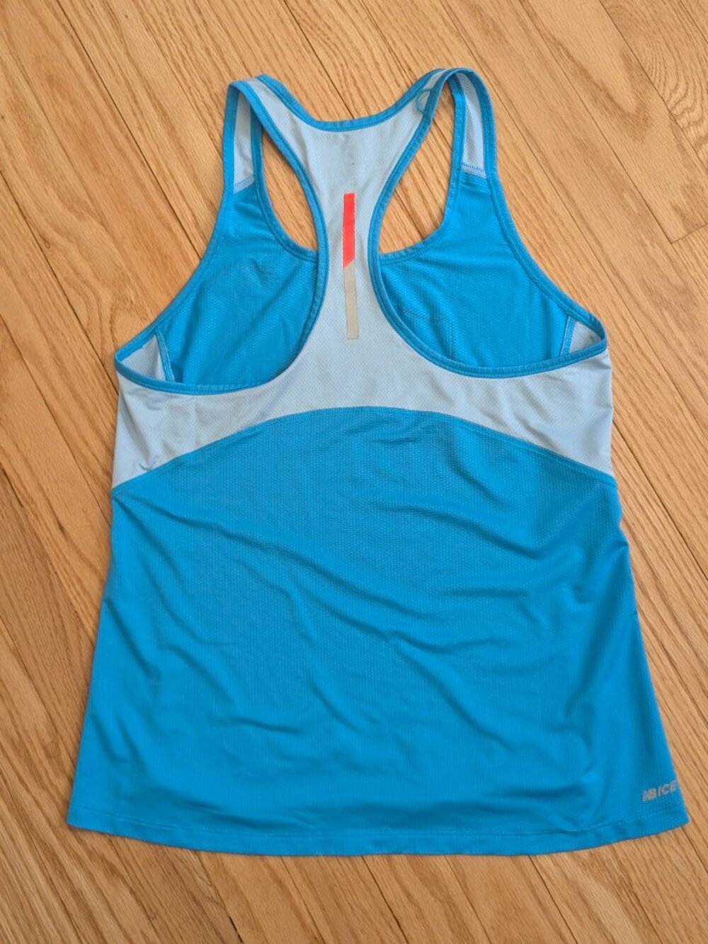 EUC New Balance x Fleet Feet Run Wisconsin Tank Top Blue Women's Medium Running - Picture 3 of 8